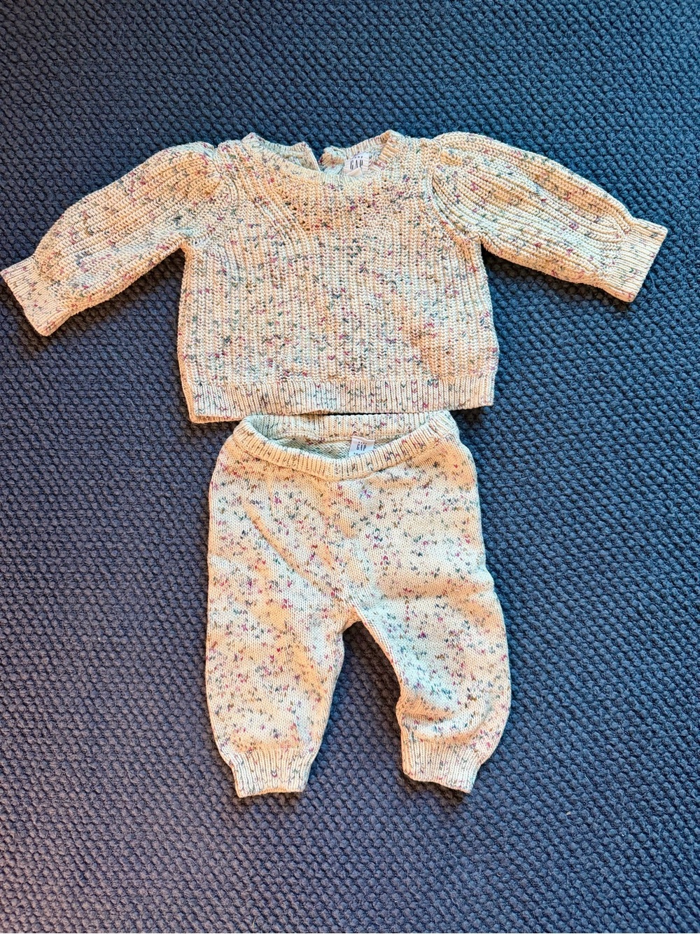 GAP Cream Speckled Knit Crewneck Set